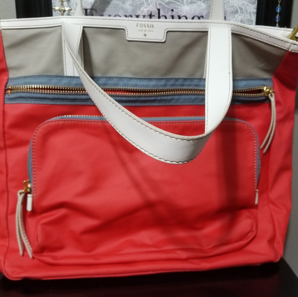 Fossil bag